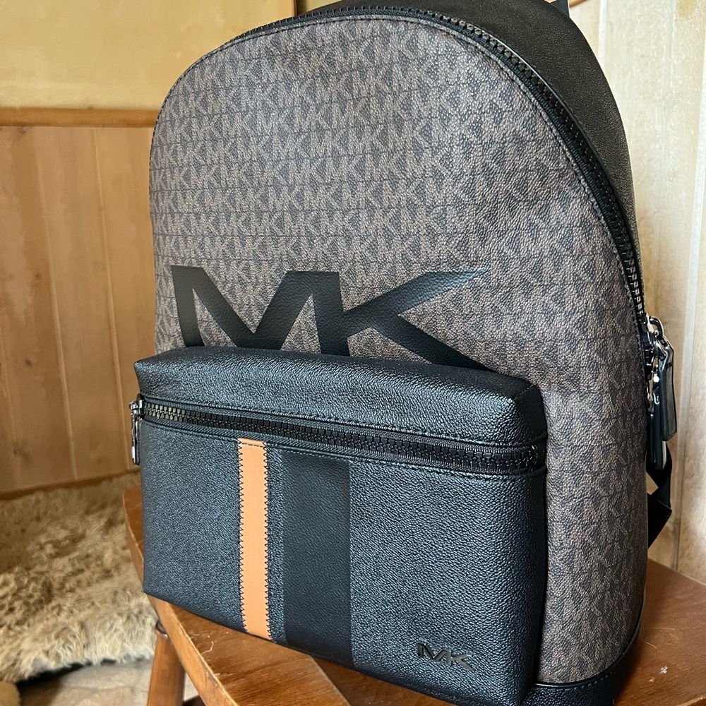 Michael Kors backpack - Picture 2 of 8